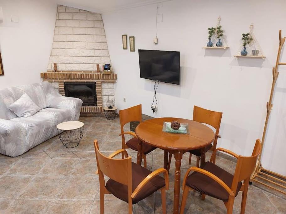 La Buhardilla. Aparcamiento Exterior Privado Apartman Teruel Kültér fotó
