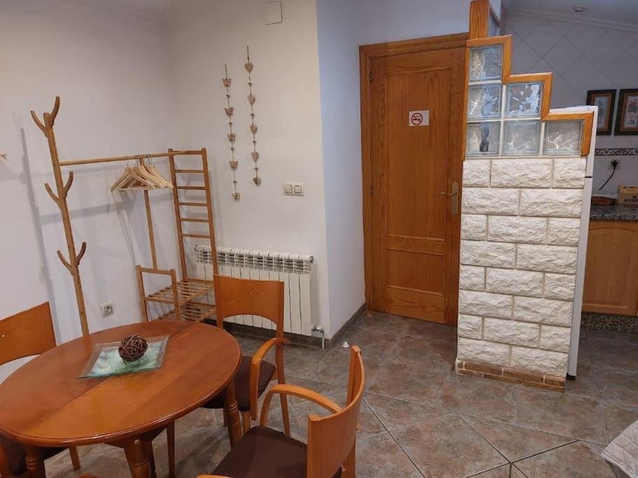 La Buhardilla. Aparcamiento Exterior Privado Apartman Teruel Kültér fotó